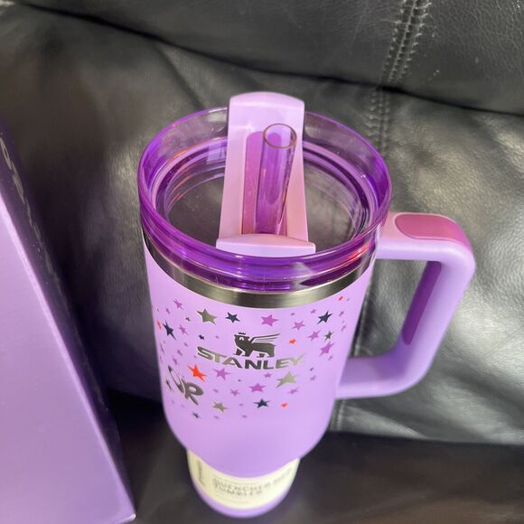 Stanley X Olivia Rodrigo Quencher H2.0 40oz Tumbler - Picture 4 of 10